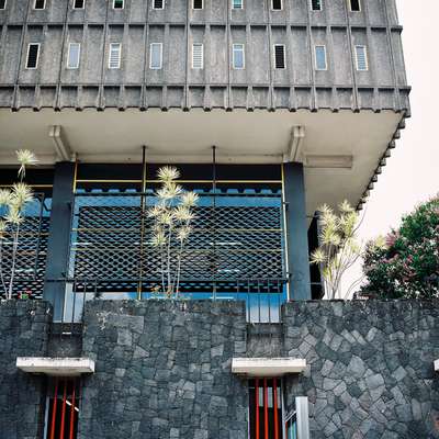 Modern façade in downtown San José