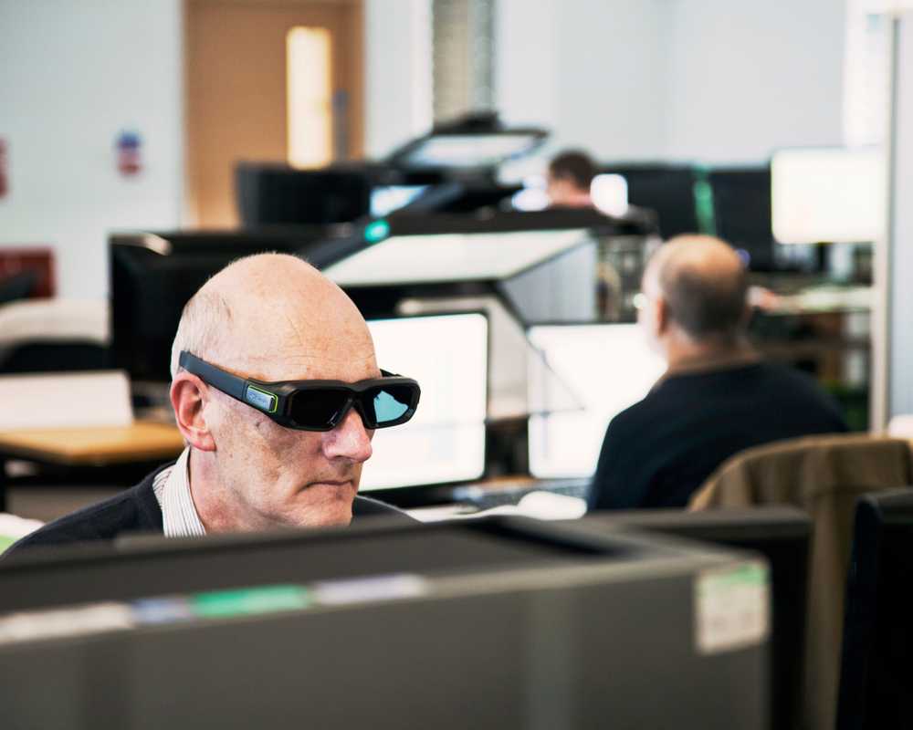 Stereoscopic glasses used for working on imagery captured by the OS