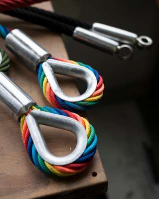 Steel bands reinforce connecting loops