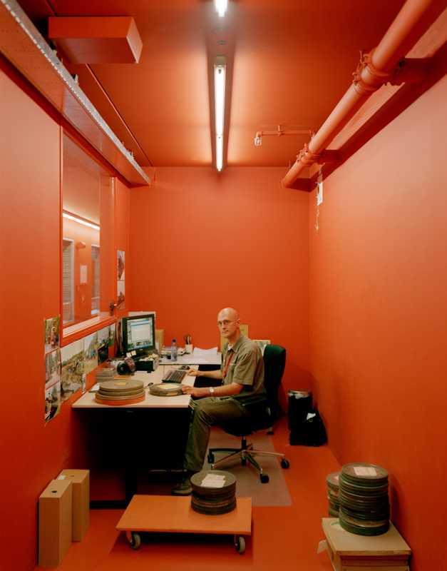 Archivist at the Sound and Vision offices, responsible for storing all new radio and TV broadcasts