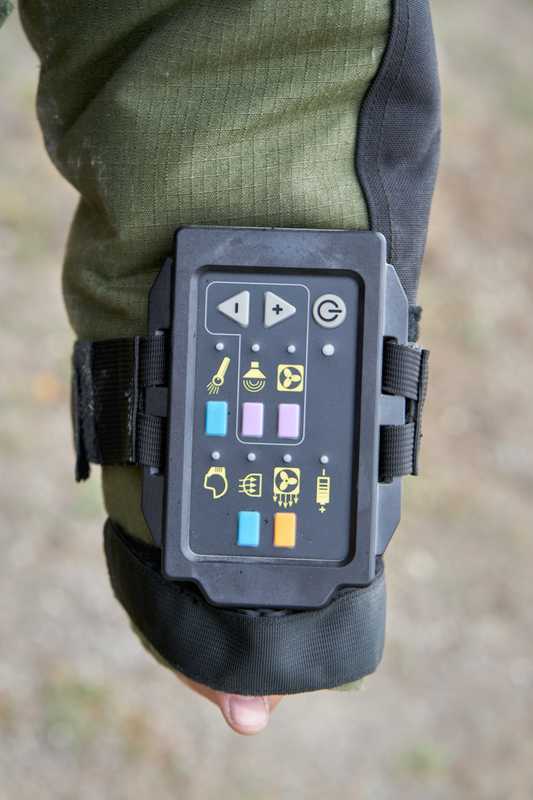 Control unit on the sleeve of the EOD-9 bomb disposal suit 