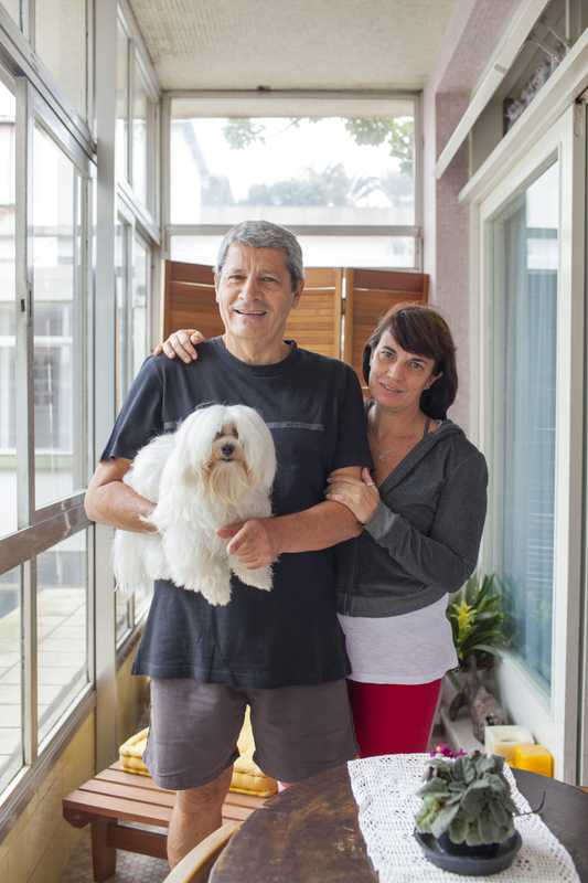 Eduardo Caldeira, Monica Mathias and their dog, the Maltese Benjamin Star