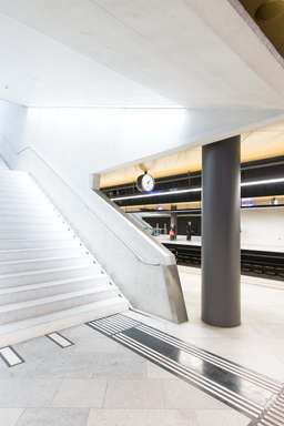 Concrete features in the station