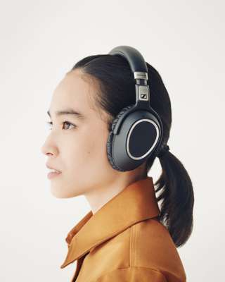 Jacket by Barena Venezia, headphones by Sennheiser