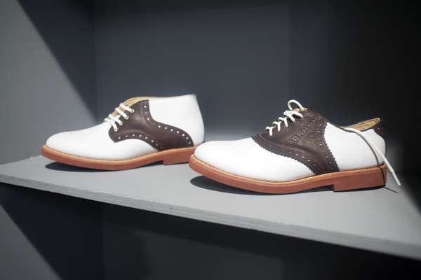 Suede and leather contrast shoe from US brand Walkover