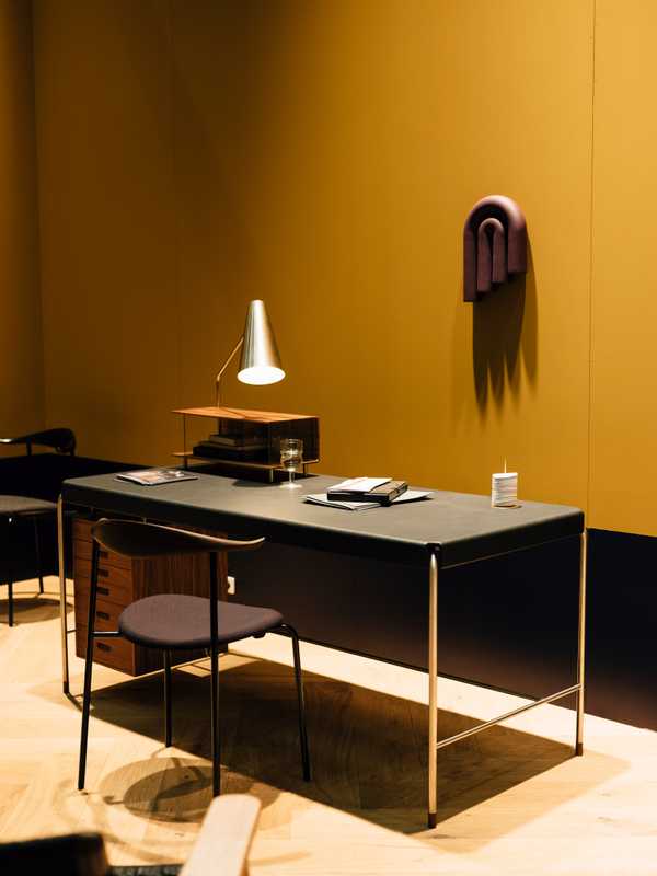 Arne Jacobsen’s Society Table for Carl Hansen & Søn