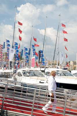 Tender waiting to shuttle people to their yachts