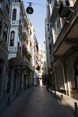 Asmalimescit Street