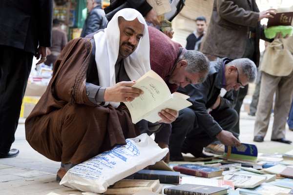 A book sale on Muntanabi street