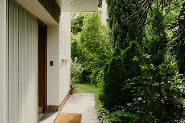 Welcome home: the residence’s entrance 