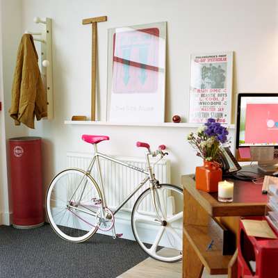 Office 4 (not to Scale, London): Entrance and reception desk