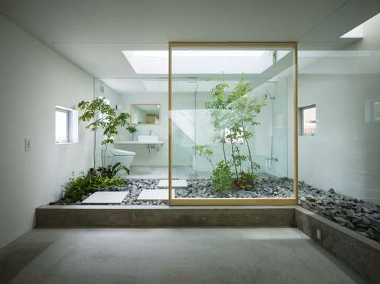 The bathroom gets back to nature 