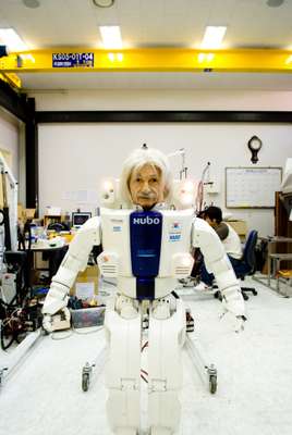 Albert Hubo the humanoid robot 