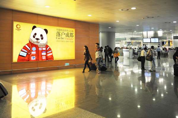 Ogilvy’s airport campaign for Chengdu’s Fortune 500 forum