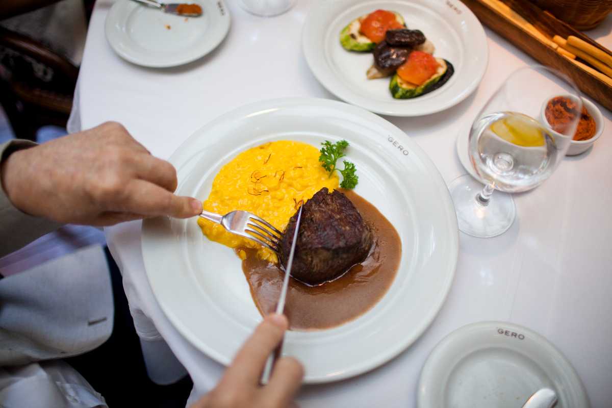 Beef fillet with saffron risotto
