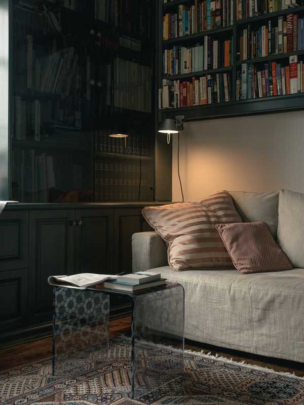 Reading nook with Artemide Tolomeo clamp lamp