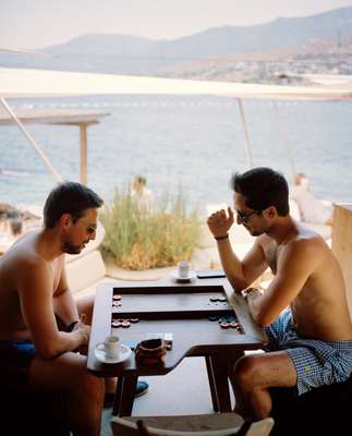 Backgammon in board shorts: a common sight on the Aegean