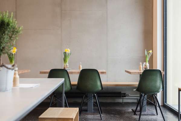 Oliv Eat’s minimalist interior