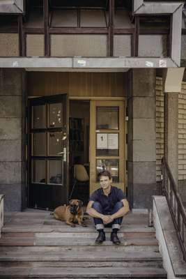 Toni Schönbuchner (and Ella) outside Arc’s studio in Buero Total