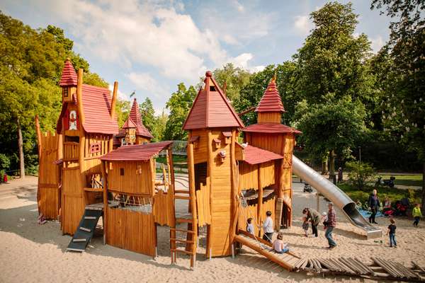 Capturing the castle in Märchenspielplatz 