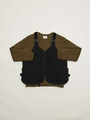 ‘Takibi’ vest worn over flexible insulated pullover