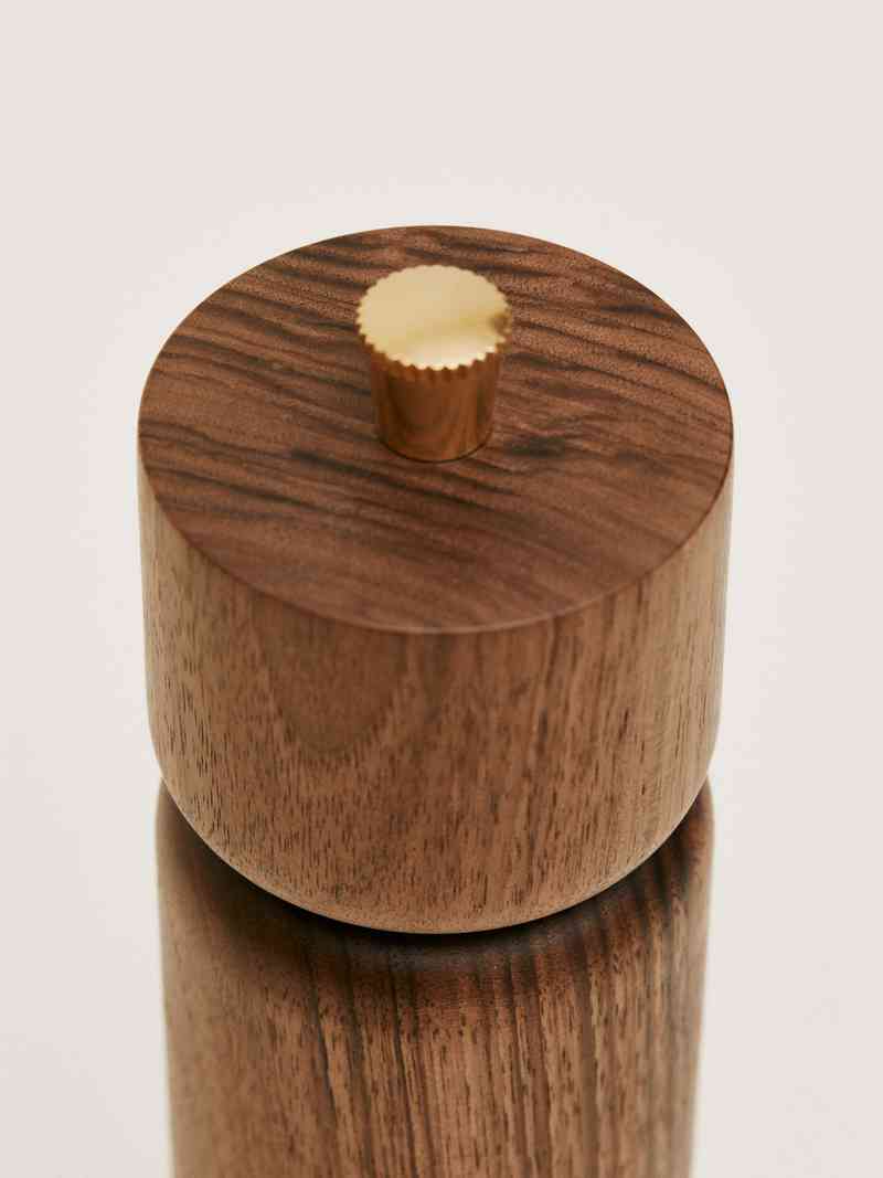 Pepper mill