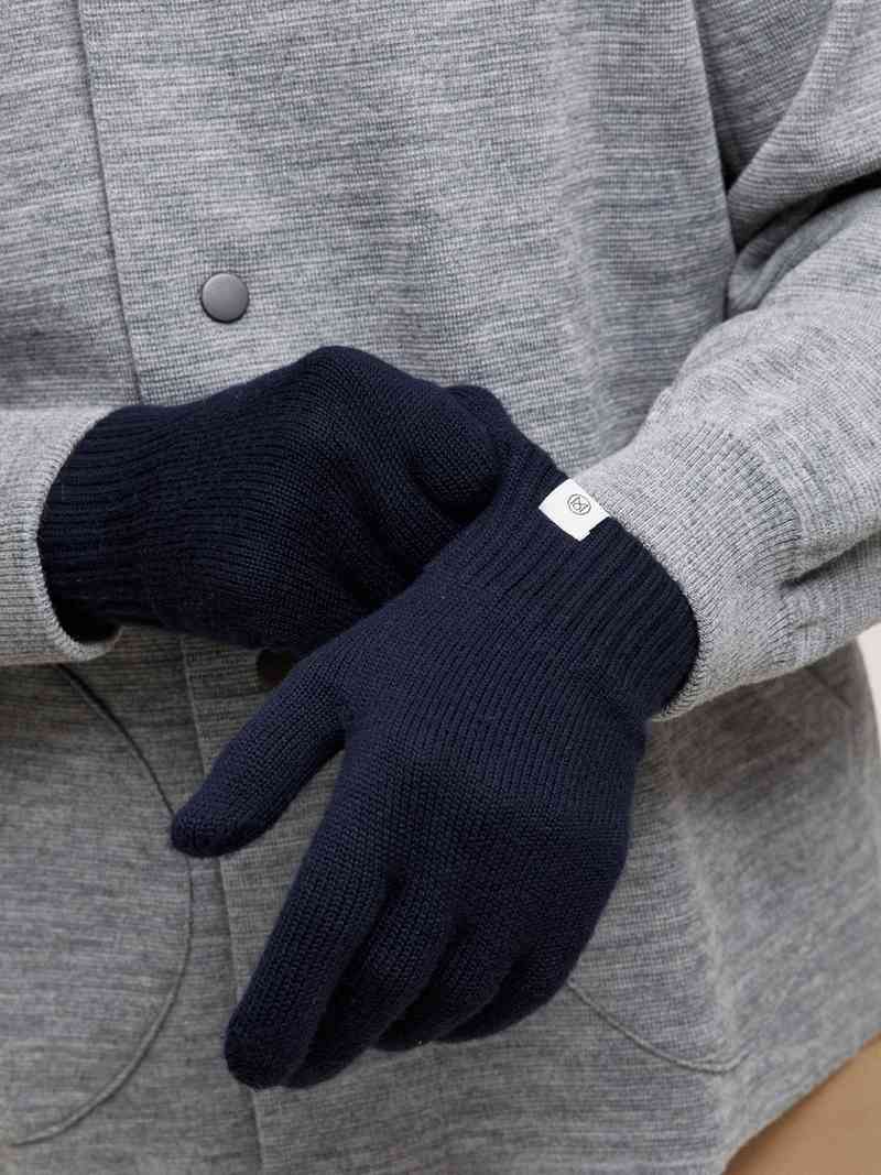 Merino wool gloves