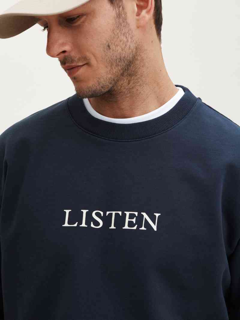 Sweatshirt “Listen”