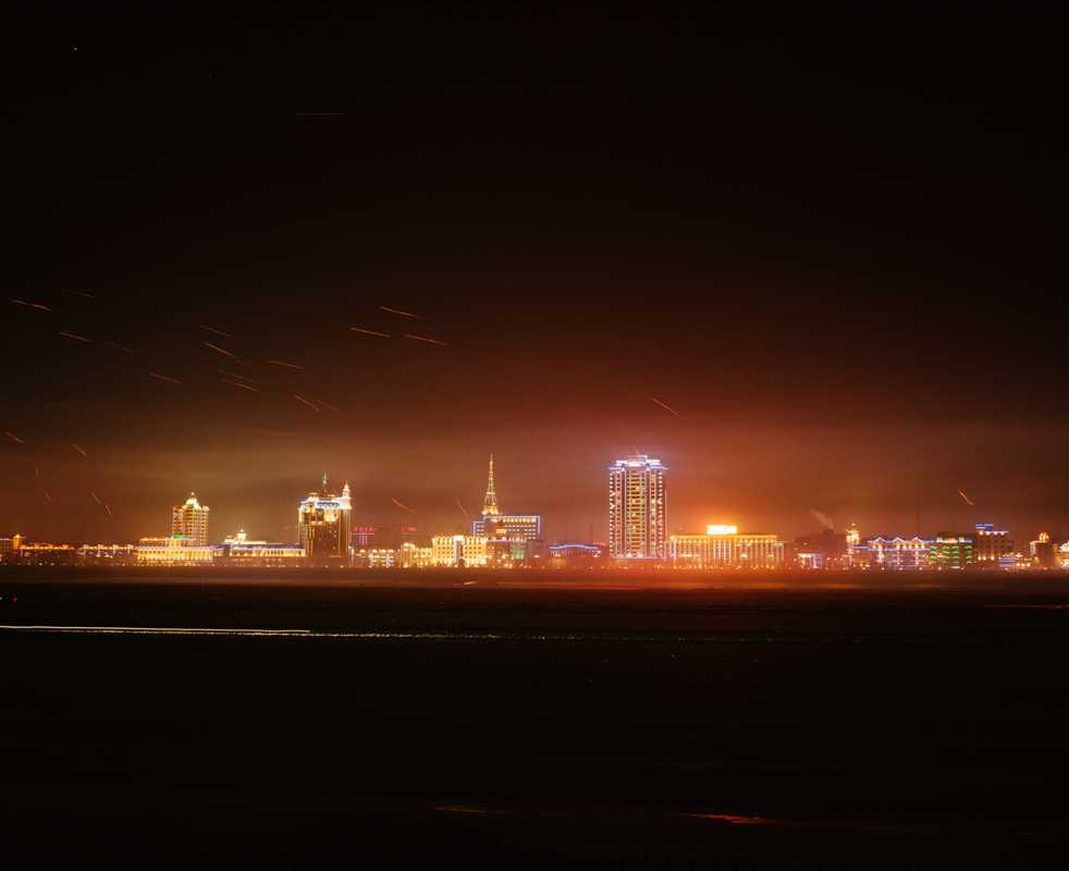 Heihe at night seen from Russia