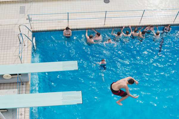 Diving schools use the stadium as a practice pool