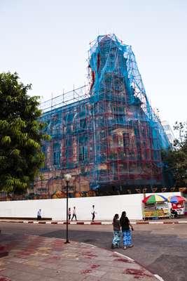 Colonial building under restoration near city hall