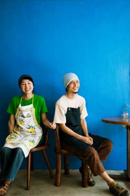 Nobuhiro (right) and Yuko Kuwabara from Café Niceness 