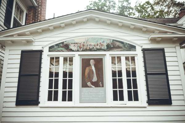 A memorial and portrait of Roger Sherman 