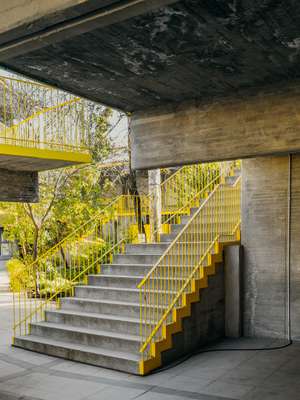 Mixing colour and concrete