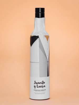 Packaging for Juanito y Luisa olive oil