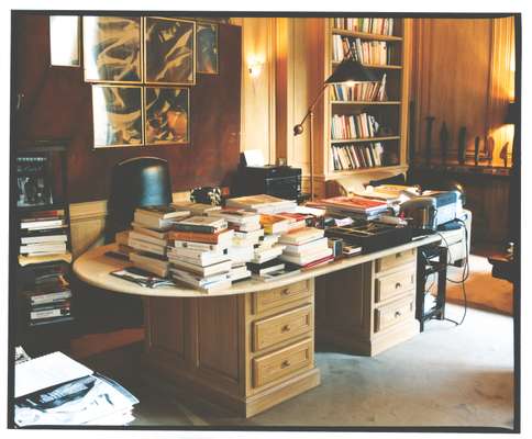 Writing desk in the wood-panelled office 
