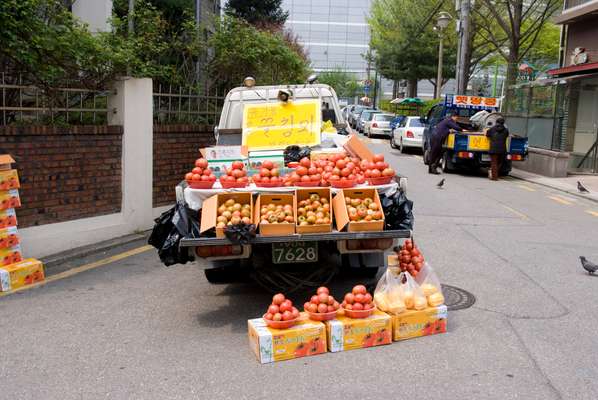 Mobile greengrocers, Apgujeong 