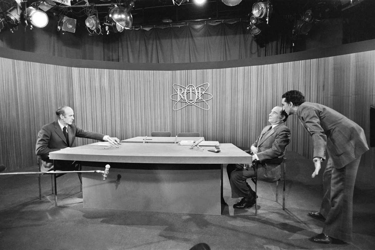Giscard d'Estaing (left) and Mitterrand on the RTF, 1974