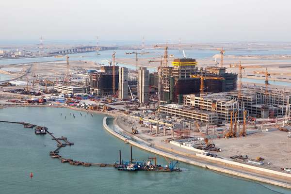 Under construction, Al-Reem with Saadiyat Bridge in the distance