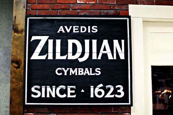 Zildjian sign