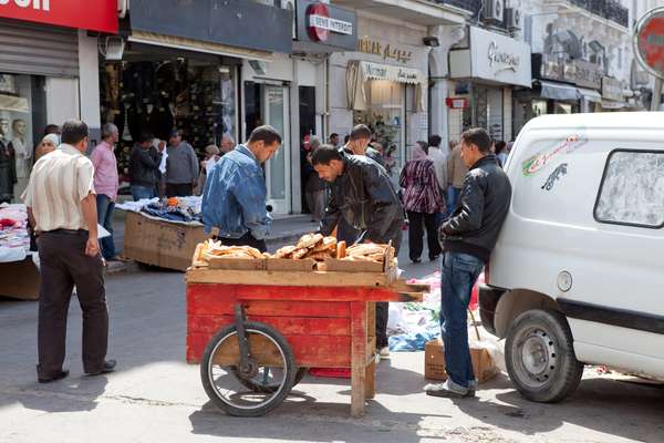 Tunis street vendors