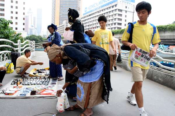 Buying from Chinese vendors