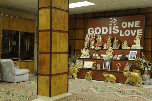 The altar inside the Hindu temple on Castelar