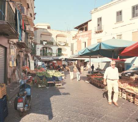 Antignano Market