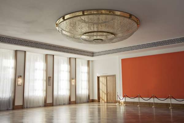 Entrance Hall in front of Europa Saal