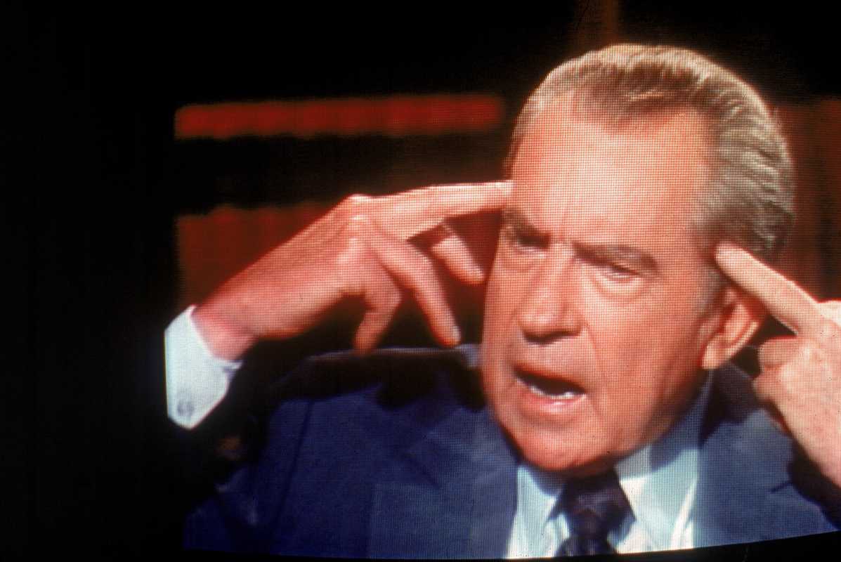 Nixon gets the David Frost treatment, 1977