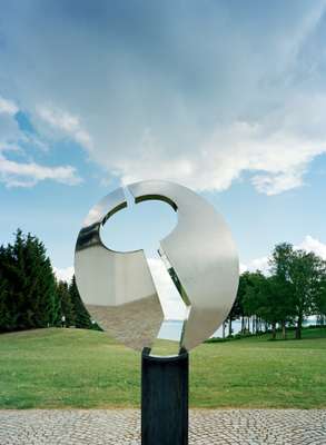 Sculpture by Børge Jørgensen with view to Øresund beyond