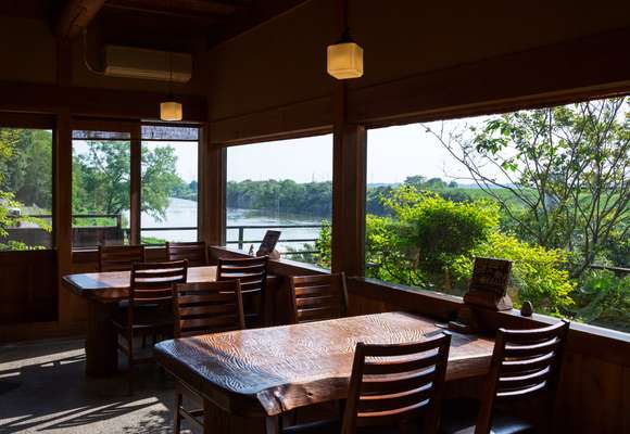 Dining room by the river