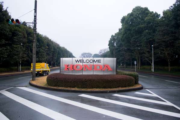 Honda welcome sign