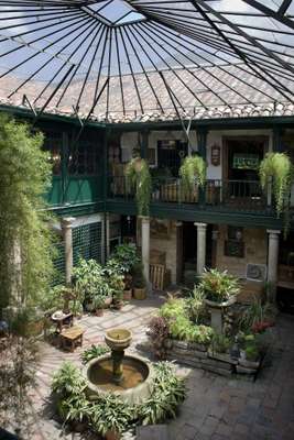 Courtyard at Jaime Botero antique shop 